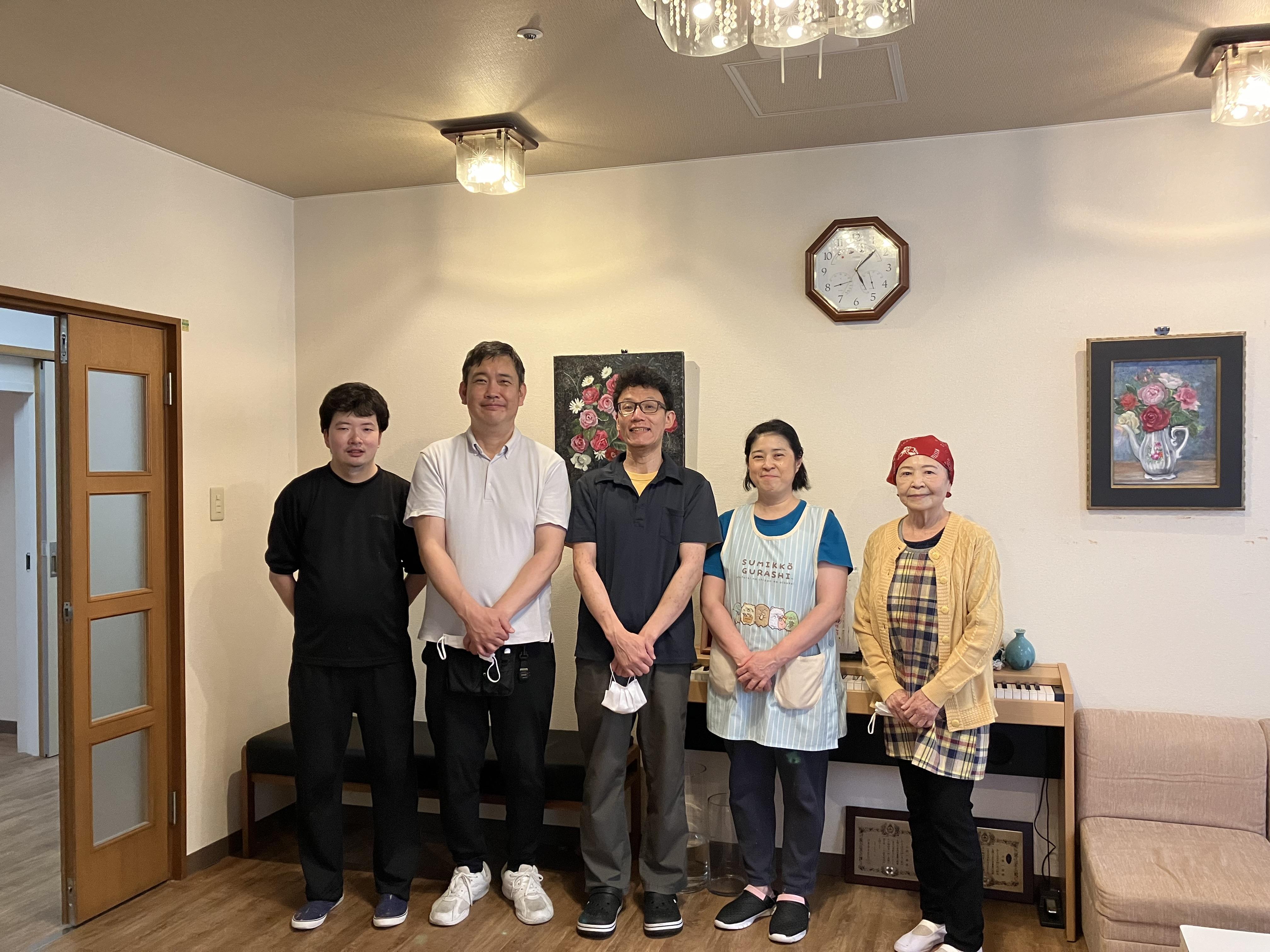 【住宅型有料老人ホームみもざ】ヘルパー(正社員)